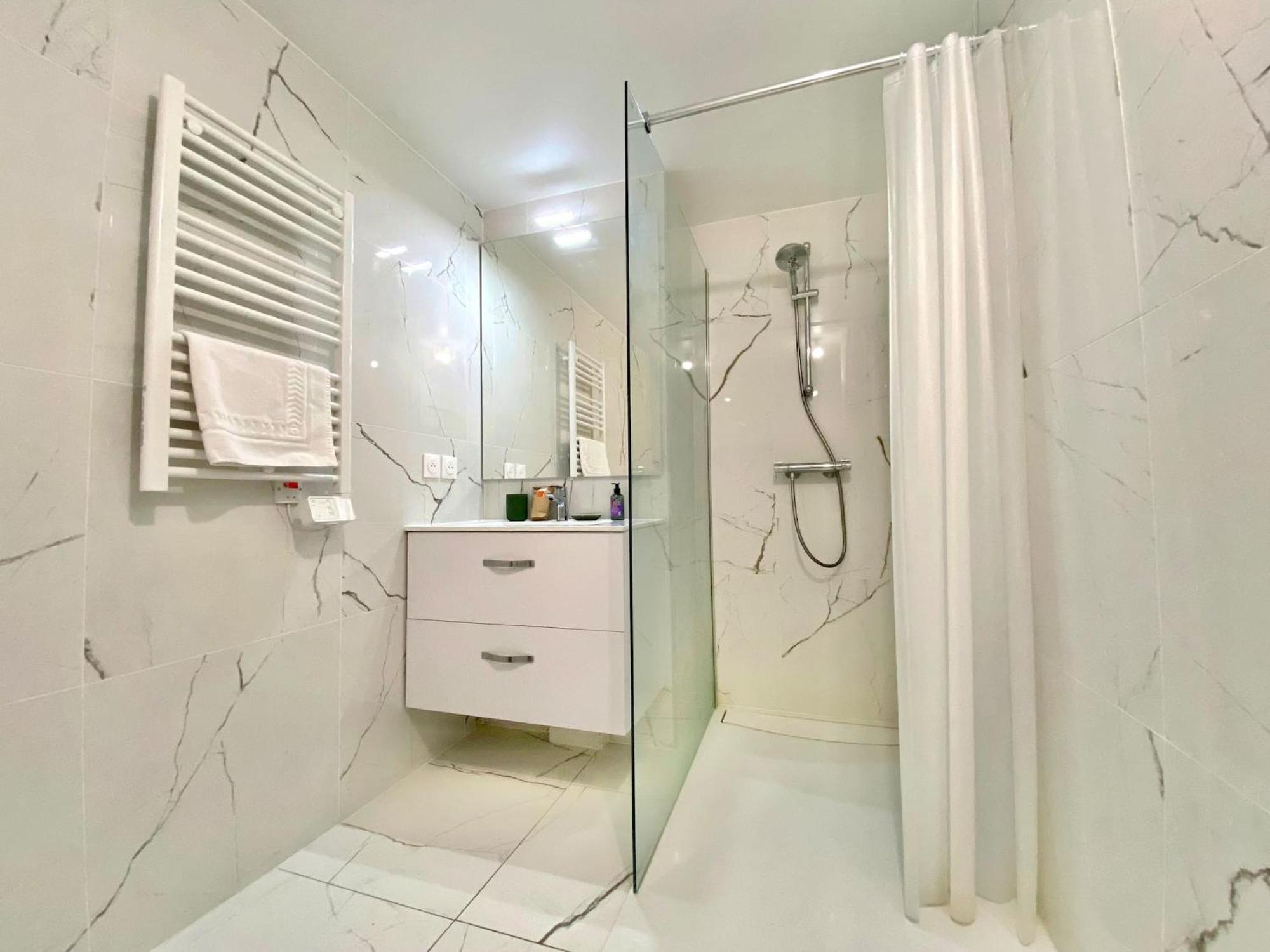 'Cap Riviera' Proche Gare Et Centre Apartment Menton Bagian luar foto